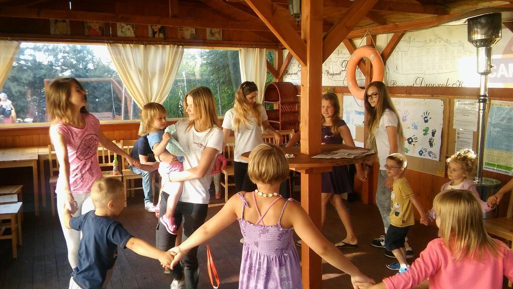 Dworek Karwia U Ewy Wiosenna 10 Екстериор снимка